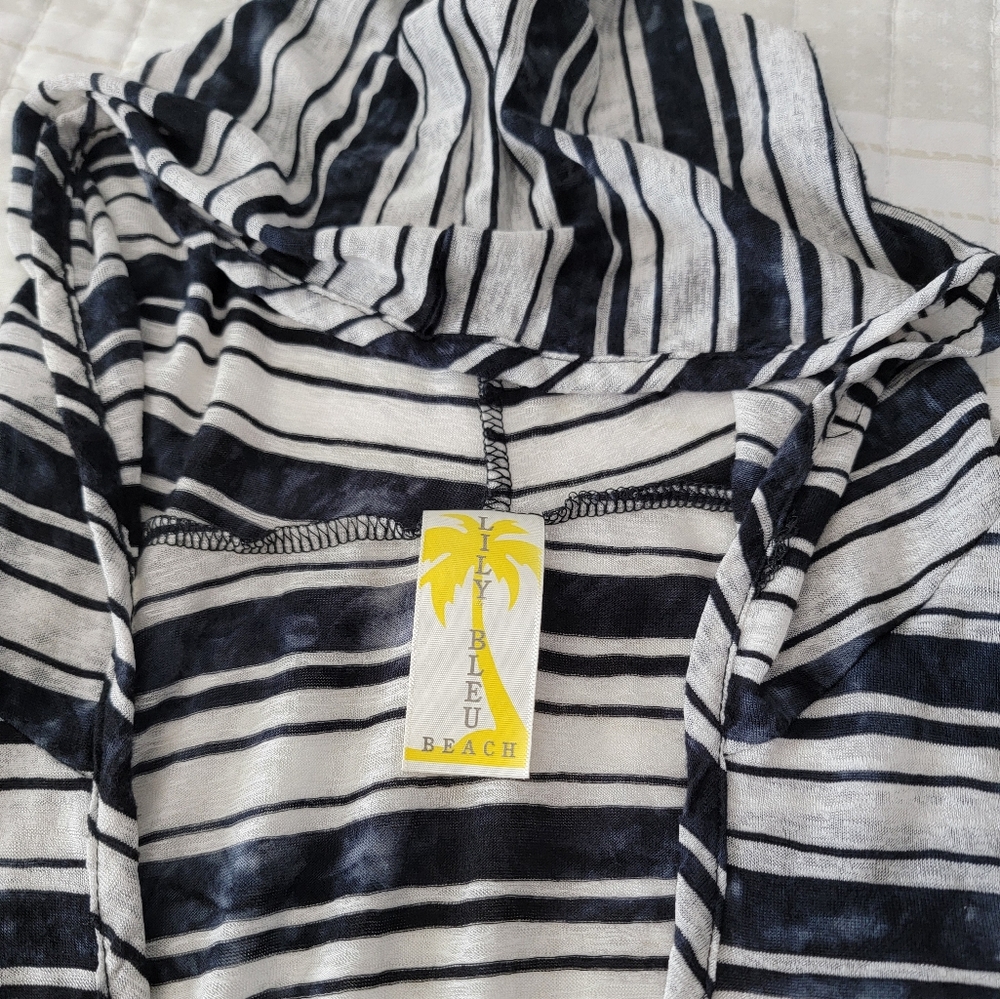 EUC! Navy Striped Hooded Cover Up - Picture 4 of 8